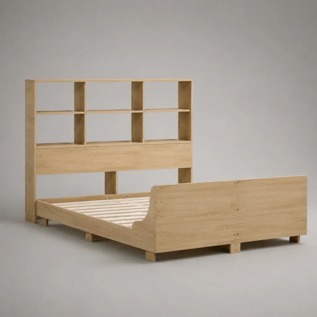 Letto matrimoniale in legno naturale 160 x 200 cm con testiera contenitore a 6 vani e rete a doghe